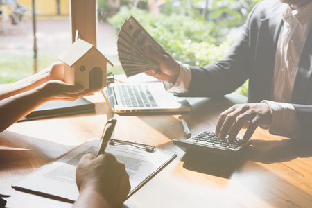 連帯保証人と退去費用トラブル：支払い義務はどこまで及ぶ？